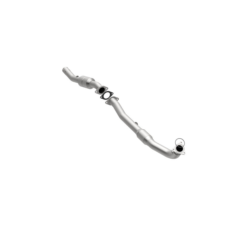 MagnaFlow Chevrolet Silverado 2500 HD OEM Grade Federal / EPA Compliant Direct-Fit Catalytic Converter 51949 360 Degree Image Set