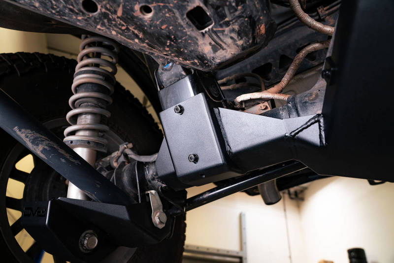 DV8 Offroad 21-22 Ford Bronco Rear Differential Skid Plate SPBR-03 SPBR-03 Photo - Unmounted