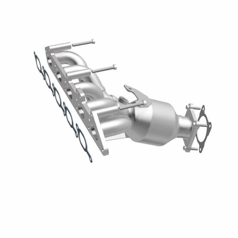 Magnaflow 01-05 Volvo S60/V70 2.4L Direct Fit Converter 22-138 22-138 360 Degree Image Set