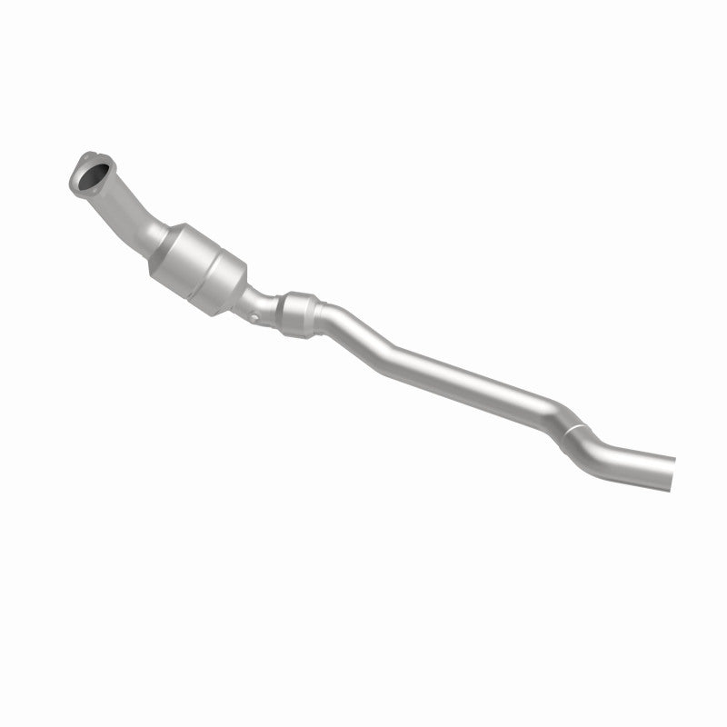 MagnaFlow OEM Grade Federal / EPA Compliant Direct-Fit Catalytic Converter 51585 360 Degree Image Set