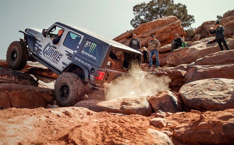 Magnaflow Cat-Back 2021 Jeep Wrangler 6.4L Rock Crawler Series Dual Exit Stainless Exhaust 19582 19582 Photo - Mounted