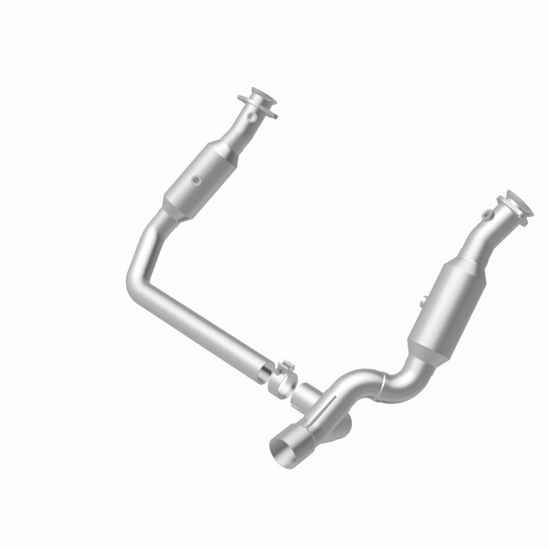 MagnaFlow California Grade CARB Compliant Direct-Fit Catalytic Converter 5551665 360 Degree Image Set