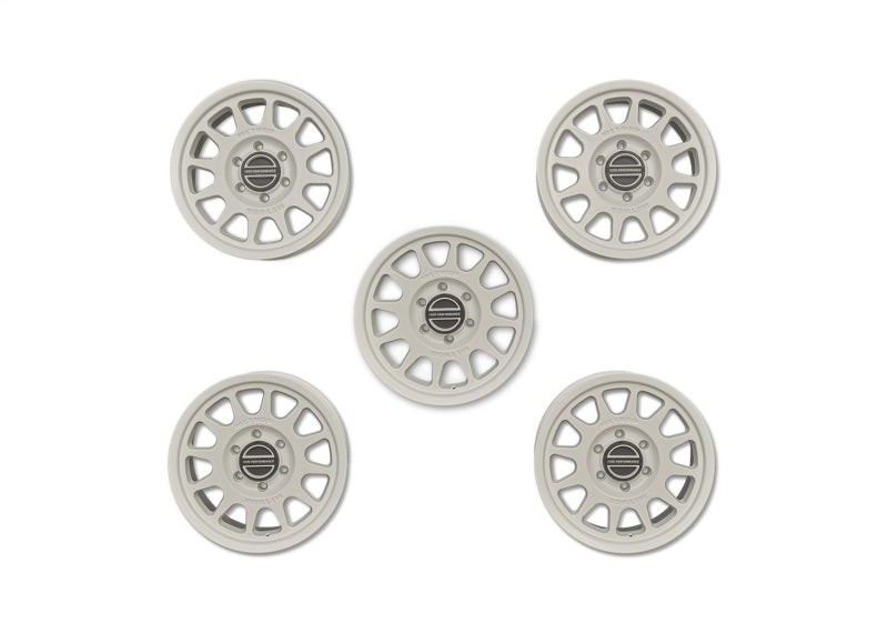 Ford Racing Bronco 17x8.5in Method Wheel & Center Cap - White M-1007K-M1785KW M-1007K-M1785KW Photo - Unmounted