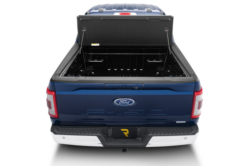 UnderCover 2021+ Ford F-150 Crew Cab 5.5ft Armor Flex Bed Cover Cover AX22029 AX22029 Photo - Mounted