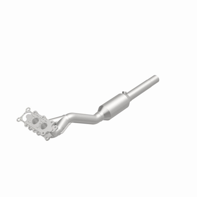 MagnaFlow Volkswagen OEM Grade Federal / EPA Compliant Direct-Fit Catalytic Converter 51393 360 Degree Image Set