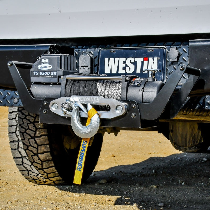 Superwinch 9500 LBS 2in Receiver Cradle (SX 10000 / Talon 9.5 / Tiger Shark 9500 / LP 8500/10000) 2050 2050 Photo - Mounted