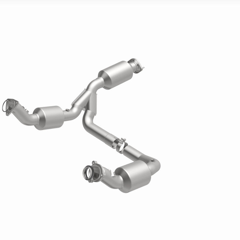Magnaflow 2021 Chevrolet Express 2500 4.3L Underbody Direct-Fit Catalytic Converter 280429 280429 360 Degree Image Set