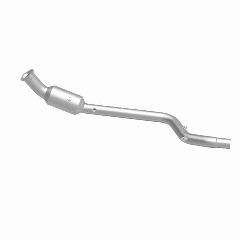 MagnaFlow California Grade CARB Compliant Direct-Fit Catalytic Converter 5561241 360 Degree Image Set