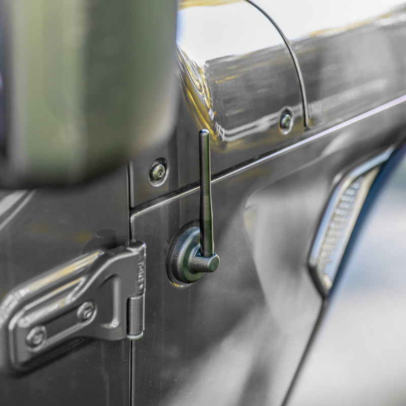 BuiltRight Industries 17-23 Jeep Wrangler / 17-23 Jeep Gladiator Perfect-Fit Stubby Antenna 110036 110036 Photo - Mounted