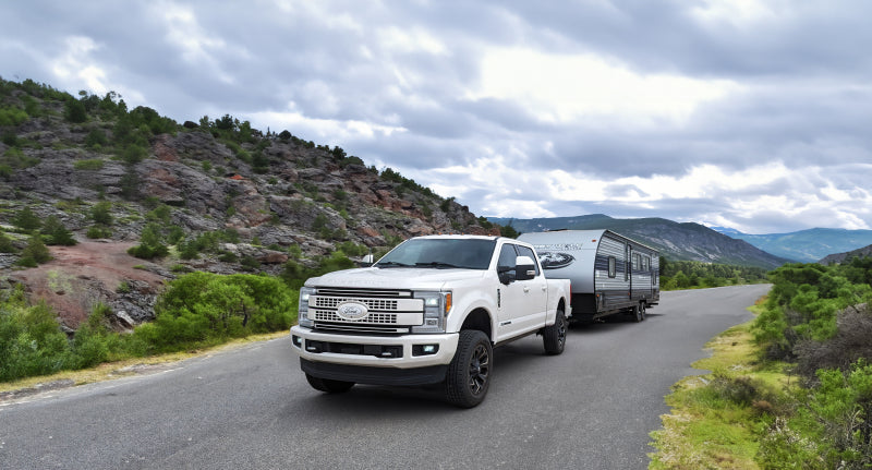 Air Lift Loadlifter 5000 Rear Air Spring Kit for 17-22 Ford F250/F350 SRW 4WD w/ Block Lift 57409 57409 Photo - lifestyle view