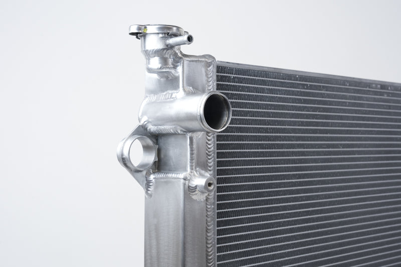 CSF 03-09 Lexus GX470 4.7L V8 / 03-09 Toyota 4Runner 4.7L V8 All Metal Radiator 7215 7215 Photo - Close Up