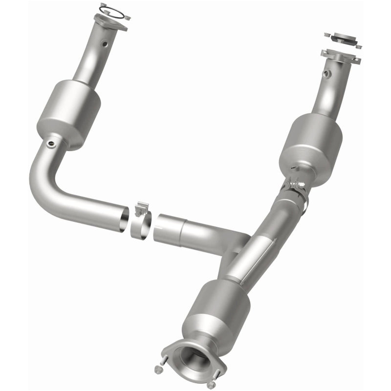 Magnaflow 12-20 Chevrolet Express 4500 Underbody 6.0L Direct Fit Catalytic Converter 280505 280505 Photo - out of package