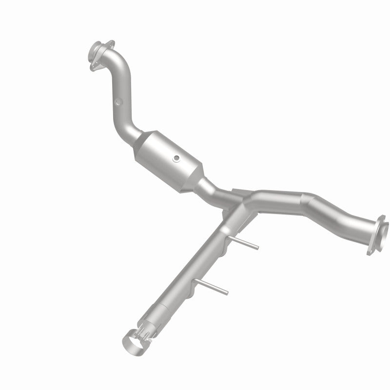 MagnaFlow Ford F-150 OEM Grade Federal / EPA Compliant Direct-Fit Catalytic Converter 21-471 360 Degree Image Set
