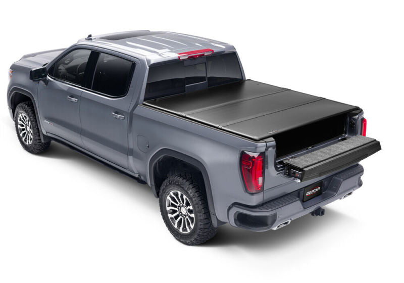 UnderCover 19-21 Ram 1500 6.4ft (Does not fit Rambox) Triad Bed Cover TR36009 TR36009 Photo - Mounted