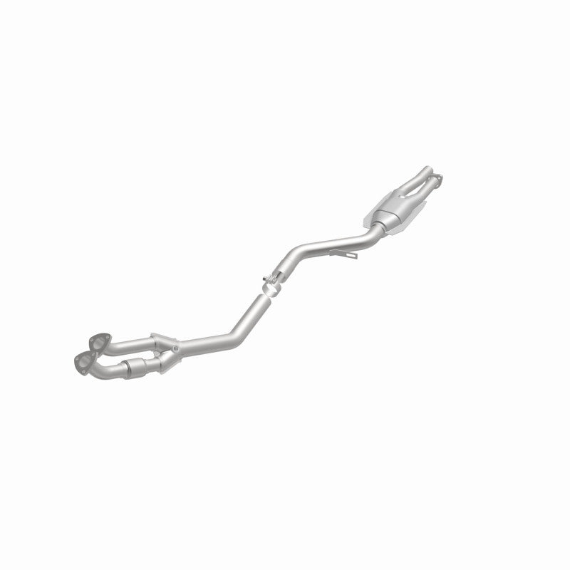 MagnaFlow BMW 525i Standard Grade Federal / EPA Compliant Direct-Fit Catalytic Converter 23807 360 Degree Image Set