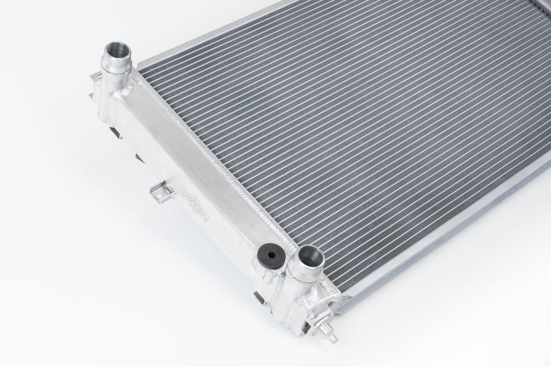 CSF Audi B5 A4 1.8T High Performance All Aluminum Radiator 7204 7204 Photo - Close Up