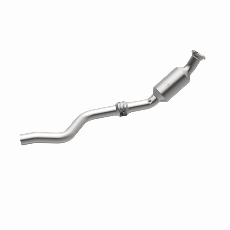 MagnaFlow California Grade CARB Compliant Direct-Fit Catalytic Converter 5561243 360 Degree Image Set