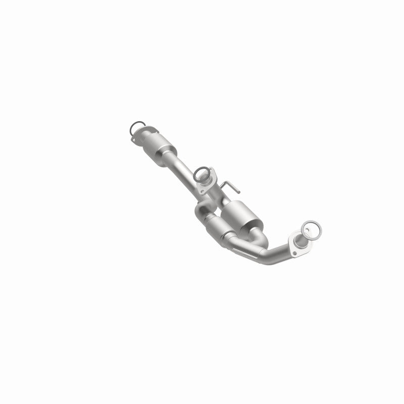 MagnaFlow OEM Grade Federal / EPA Compliant Direct-Fit Catalytic Converter 52086 360 Degree Image Set