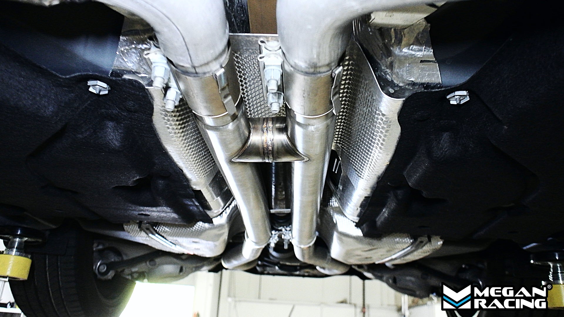 Megan Racing Ford Mustang 24+ V8 Only Pipe