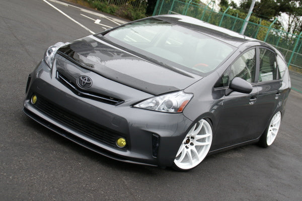 LEXON - Front Lip Spoiler - Toyota Prius Alpha/ V (2011-2014 )
