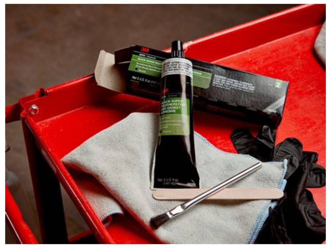 3M Black Super Weatherstrip And Gasket Adhesive, 5 fl Oz,