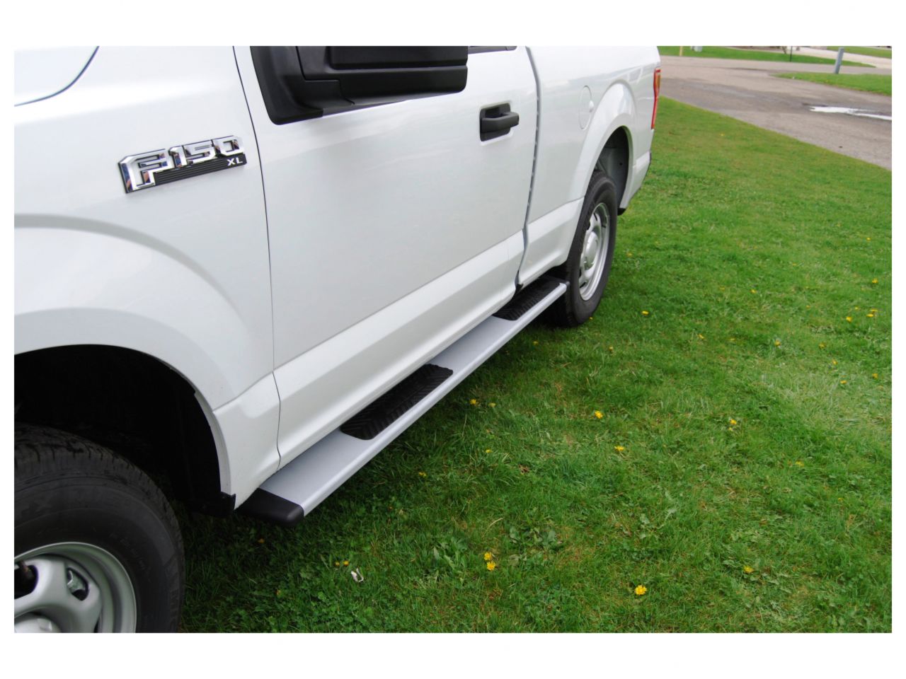 Owens Running Boards Nickel Fusion Oval Steps/Regular Cab/6.5 Foot Bed/15-19