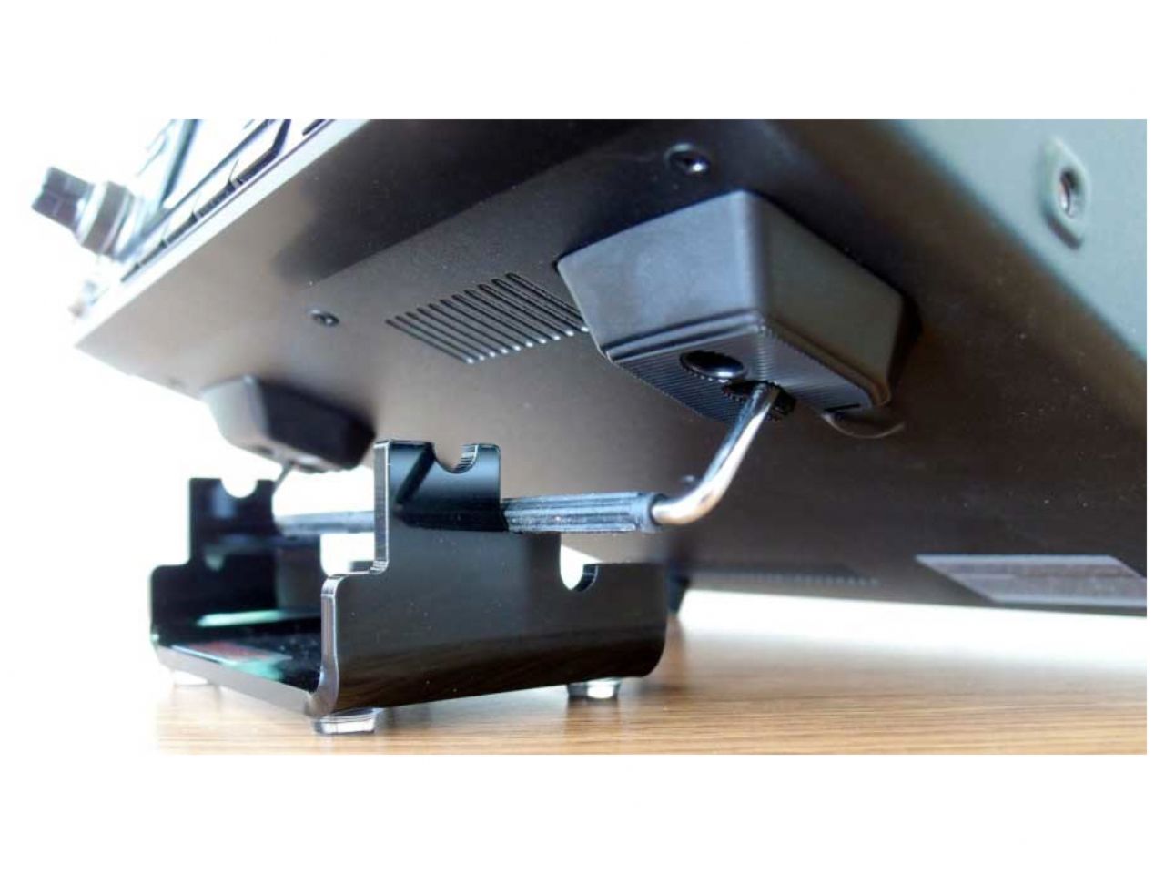 Nifty Universal Wire Bale Desk Stand