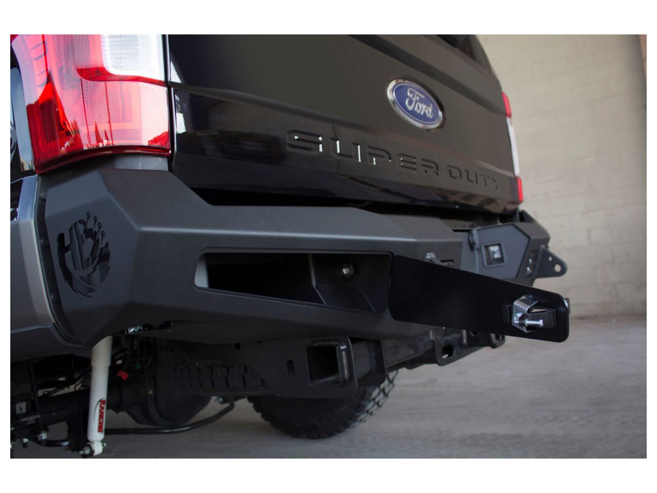 Addictive Desert Designs 17-18 Ford F-250 HoneyBadger Rear Bumper