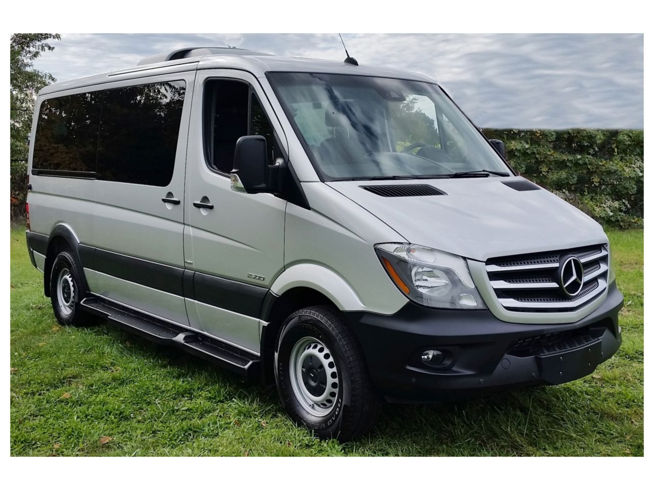 Owens Running Boards W/ Wide Step 10+ Sprinter Van 144 Inch Wheel Base Black