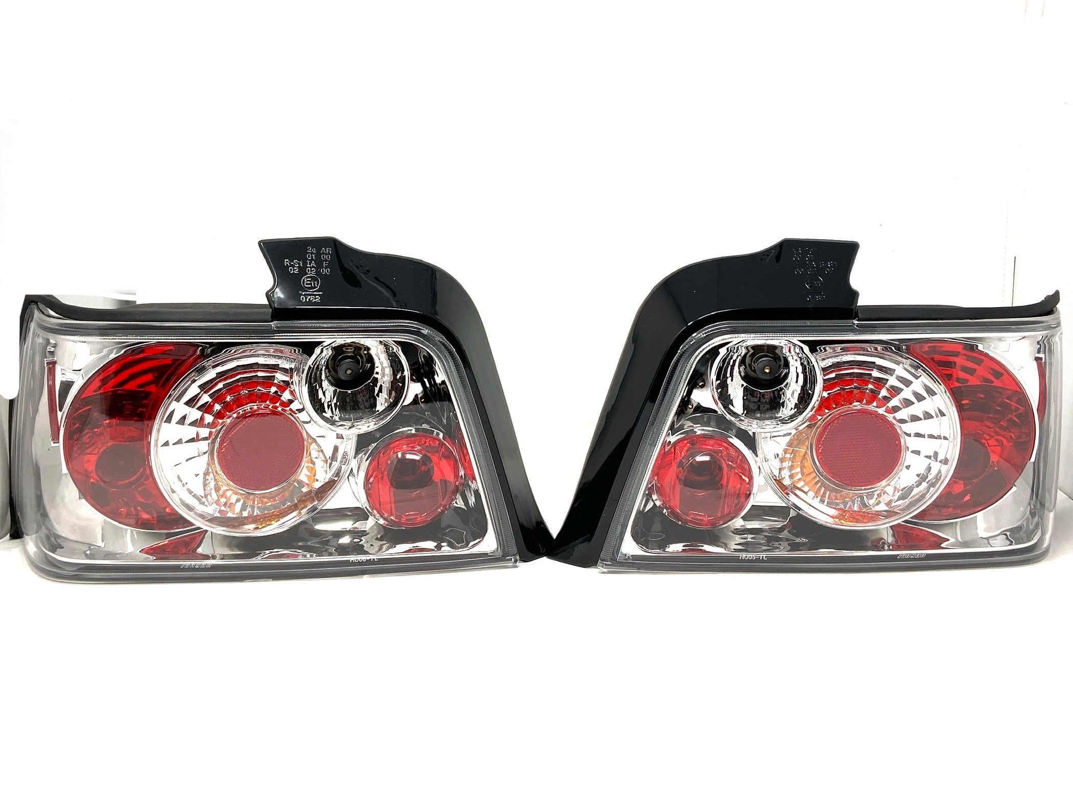 BMW E36 3-Series 4 Door 91-97 Taillight Chrome