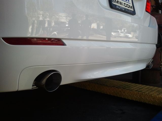 Megan Racing BMW F10 5-Series 2011+ Supremo Exhaust System - Single Burnt Rolled Tip - MR-ABE-BF10-VO-RR+RL