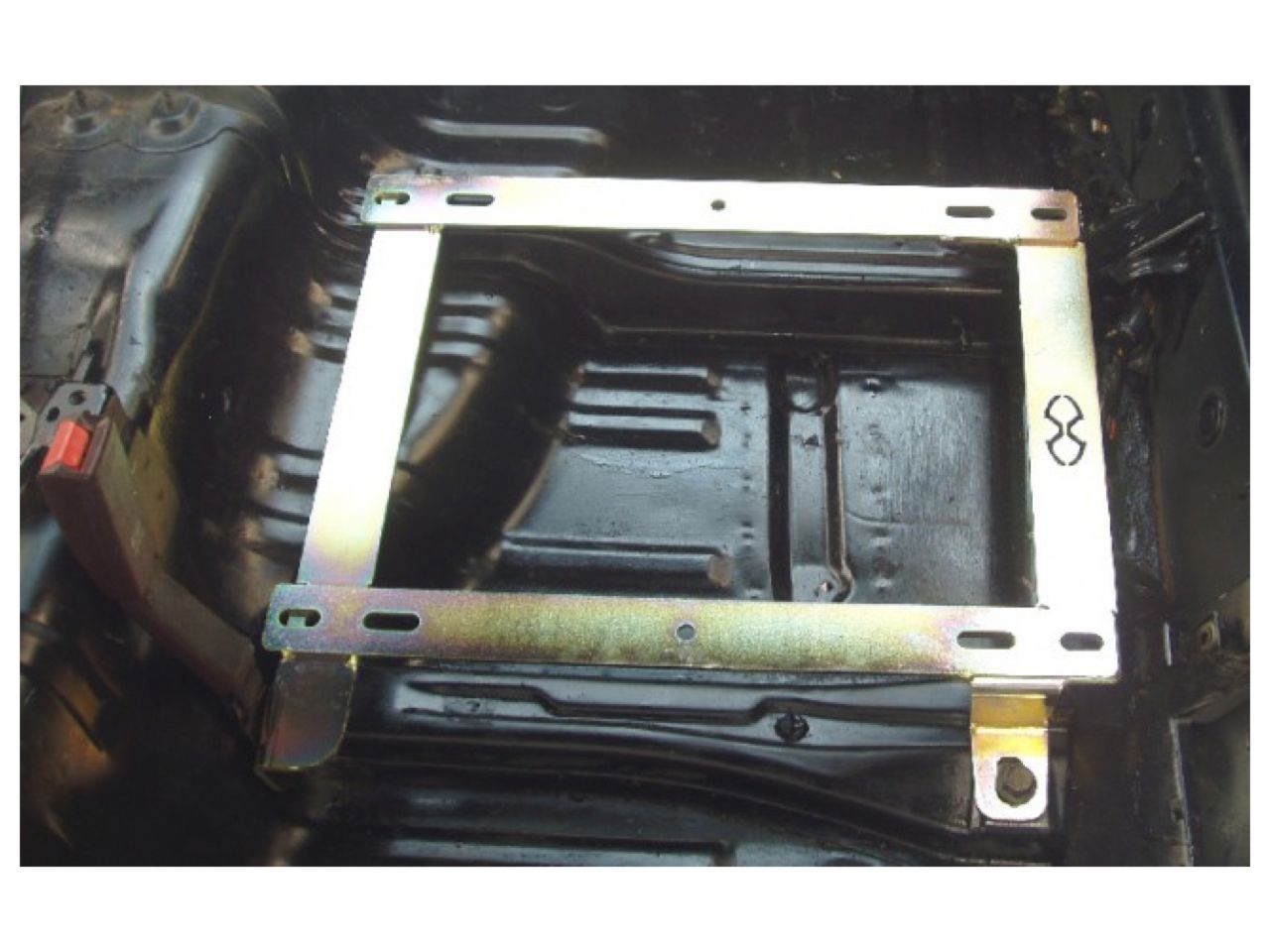 Xcessive Nissan Q45 G50 Chassis Front Seat Mount Bracket Kit - Passenger Side