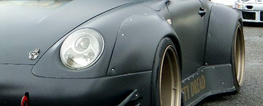Rauh Welt Porsche in Motion