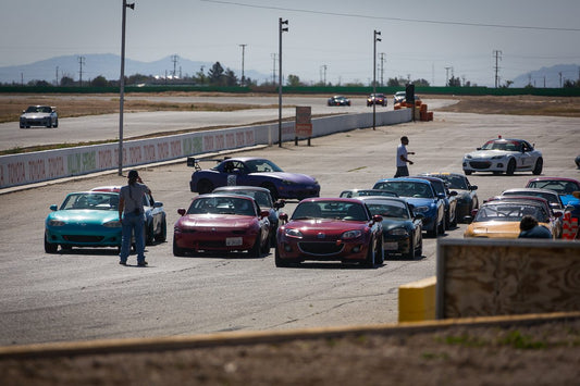 2015 Roadster Cup Round 3 – Big Willow Snaps