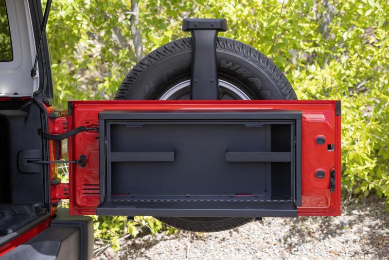 Tuffy Products Tuffy Jeep Wrangler Tailgate Lockbox W/Keyed Lock 359-01 359-01 Photo - Close Up
