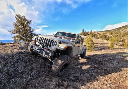 ORACLE Lighting Oracle Oculus Bi-LED Projector Headlights for Jeep JL/Gladiator JT - Matte Black - 5500K 5839-504 5839-504 Photo - lifestyle view