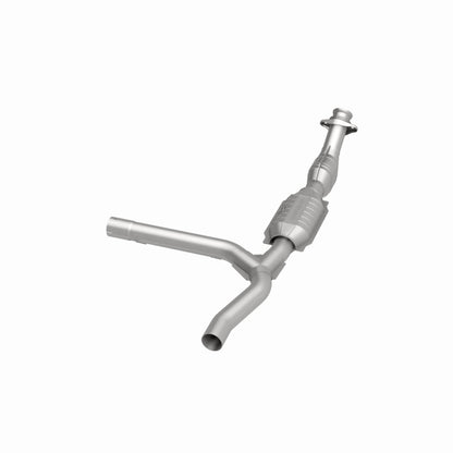 MagnaFlow Ford OEM Grade Federal / EPA Compliant Direct-Fit Catalytic Converter 51301 360 Degree Image Set