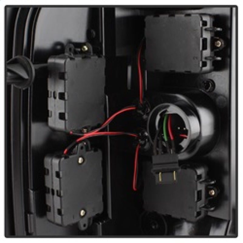 Spyder 07-13 Silverado (Will Not Work w/2010 921 Bulb) V3 Tail Lights Rd/Clr ALT-YD-CS07V3-LBLED-RC 5084101 5084101 Photo - Unmounted