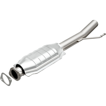 MagnaFlow California Grade CARB Compliant Direct-Fit Catalytic Converter 457010 Photo - Primary