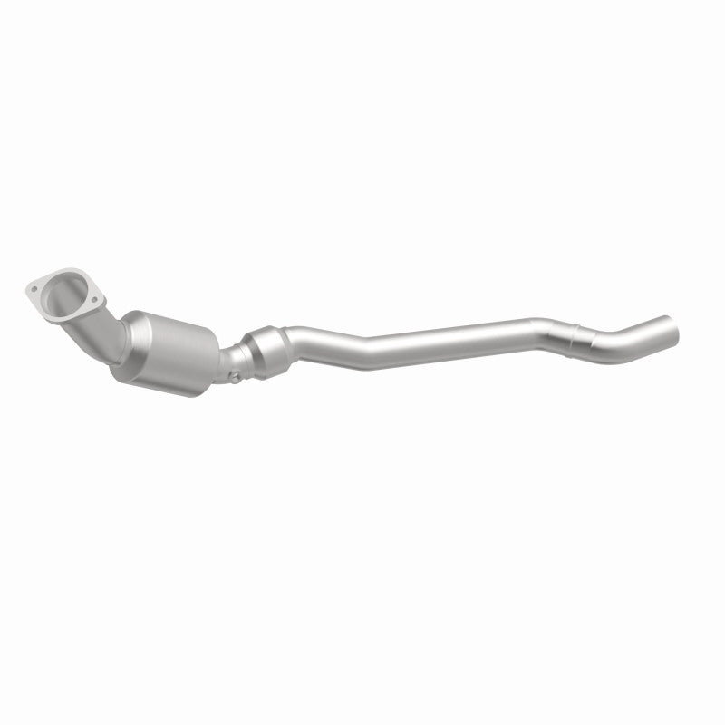 MagnaFlow California Grade CARB Compliant Direct-Fit Catalytic Converter 5561585 360 Degree Image Set