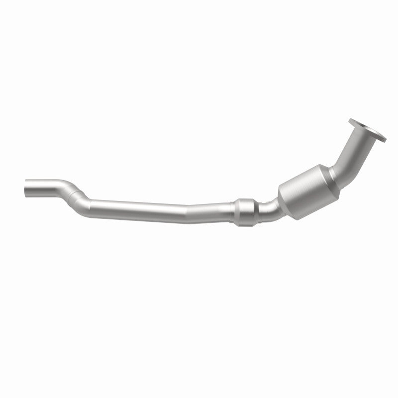 MagnaFlow California Grade CARB Compliant Direct-Fit Catalytic Converter 5561585 360 Degree Image Set