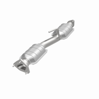 MagnaFlow Ford Explorer OEM Grade Federal / EPA Compliant Direct-Fit Catalytic Converter 49421 360 Degree Image Set
