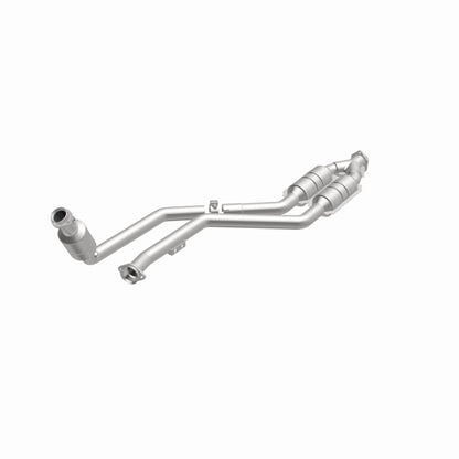 MagnaFlow Mercedes-Benz California Grade CARB Compliant Direct-Fit Catalytic Converter 444059 360 Degree Image Set