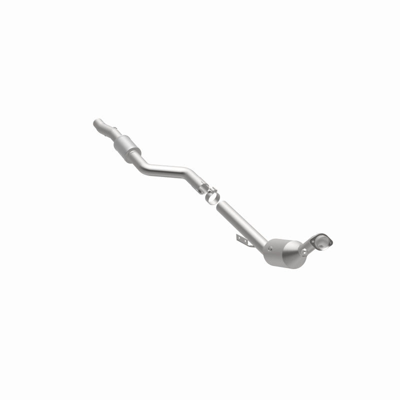 MagnaFlow Mercedes-Benz California Grade CARB Compliant Direct-Fit Catalytic Converter 5561569 360 Degree Image Set