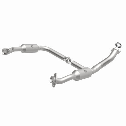 MagnaFlow OEM Grade Federal / EPA Compliant Direct-Fit Catalytic Converter 49598 360 Degree Image Set