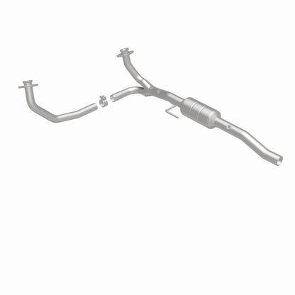 MagnaFlow Dodge Durango HM Grade Federal / EPA Compliant Direct-Fit Catalytic Converter 93216 360 Degree Image Set