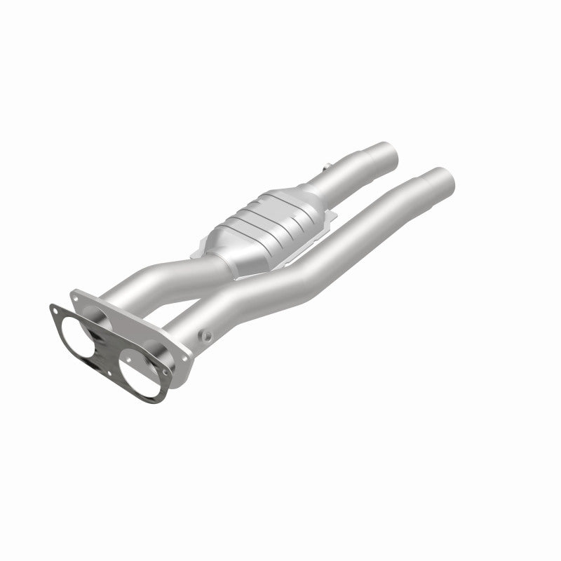 MagnaFlow HM Grade Federal / EPA Compliant Direct-Fit Catalytic Converter 95471 360 Degree Image Set