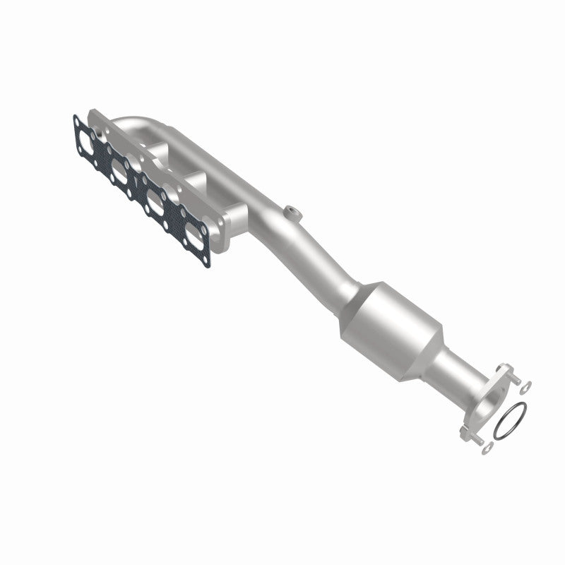 Magnaflow 2004 Nissan Titan 5.6L Direct Fit Converter 4583381 4583381 360 Degree Image Set