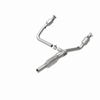 MagnaFlow Dodge California Grade CARB Compliant Direct-Fit Catalytic Converter 447233 360 Degree Image Set