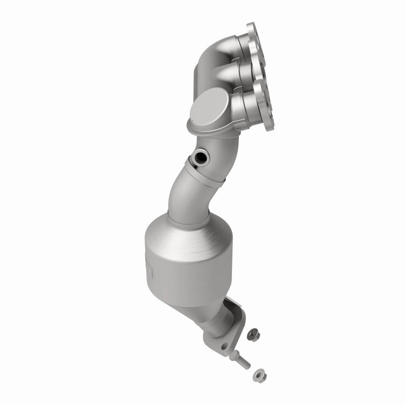 MagnaFlow Toyota Highlander OEM Grade Federal / EPA Compliant Manifold Catalytic Converter 51540 360 Degree Image Set